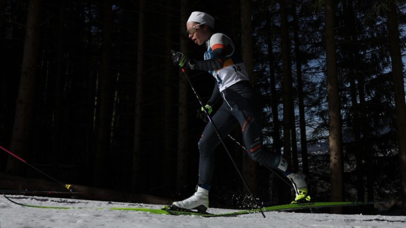 «Ещё подумала: вот я молодец!»: Непряева надела чужие лыжи на смене в марафоне и была дисквалифицирована