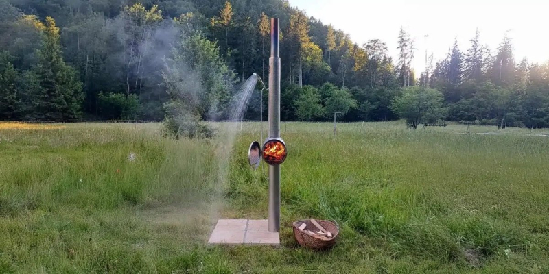 Feuerwasser придумала садовый душ с дровяной печью для нагрева воды