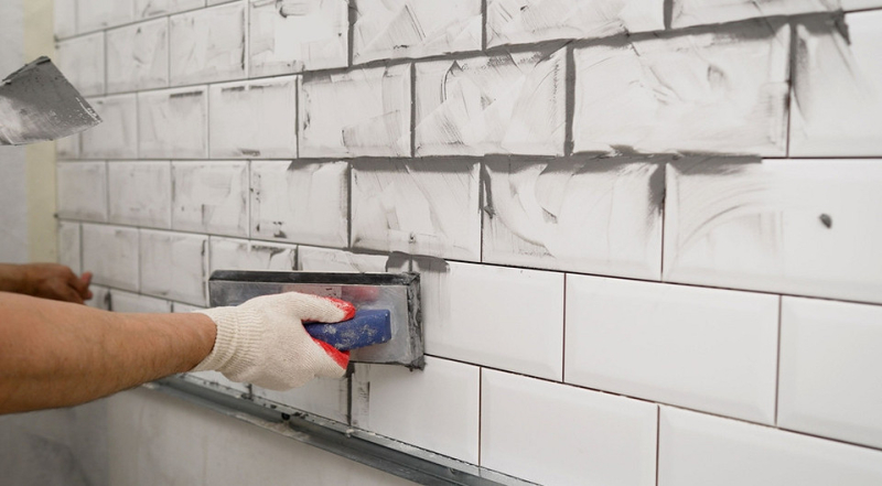 Как затирать швы затиркой: выбор состава, пошаговая инструкция и типичные ошибки