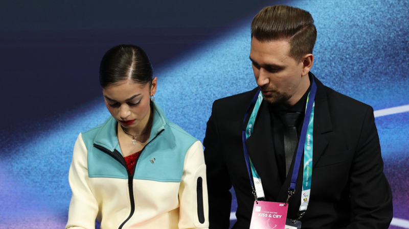 Сложно будет вернуться в Россию: Петросян не сразу вышла к журналистам после произвольной и с трудом сдерживала слёзы