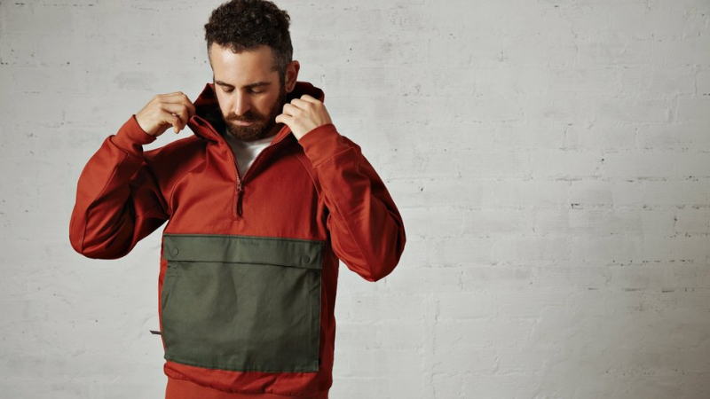 Стираем куртки и пуховики: роковые ошибки, из-за которых одежда может потерять привлекательный внешний вид