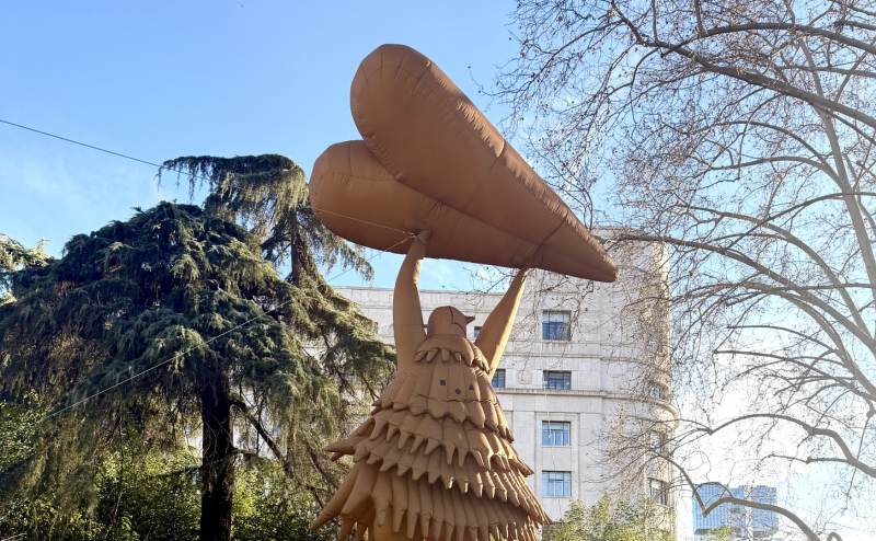 В Мадриде открылась инсталляция Хайме Айона