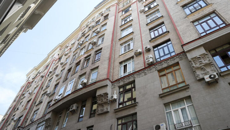 Москва выставила на торги квартиру в дореволюционном «тучерезе»