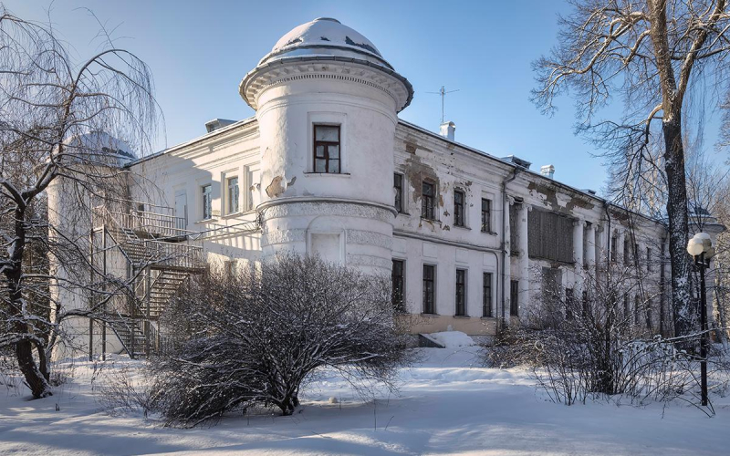 Москва за ₽35 млн выставила на торги главный дом усадьбы конца XVIII