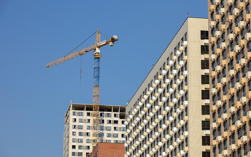 Названы районы Москвы — лидеры по снижению цен на новостройки в