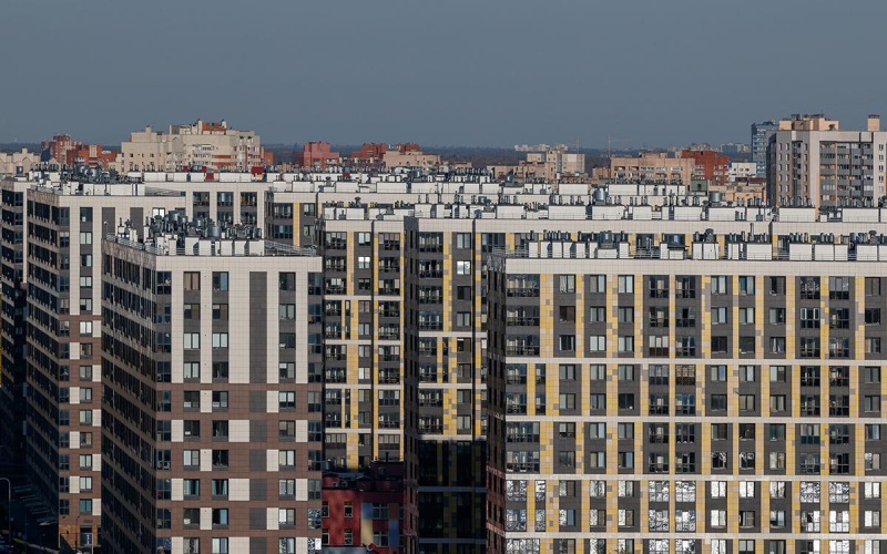 Нейросеть назвала крупные города России с подешевевшими новостройками