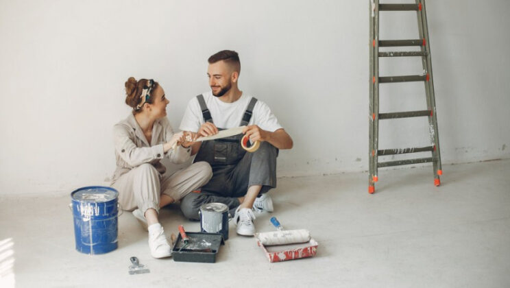 Выбираем между краской и обоями: 5 случаев, когда окрашенные стены в комнате — лучший вариант