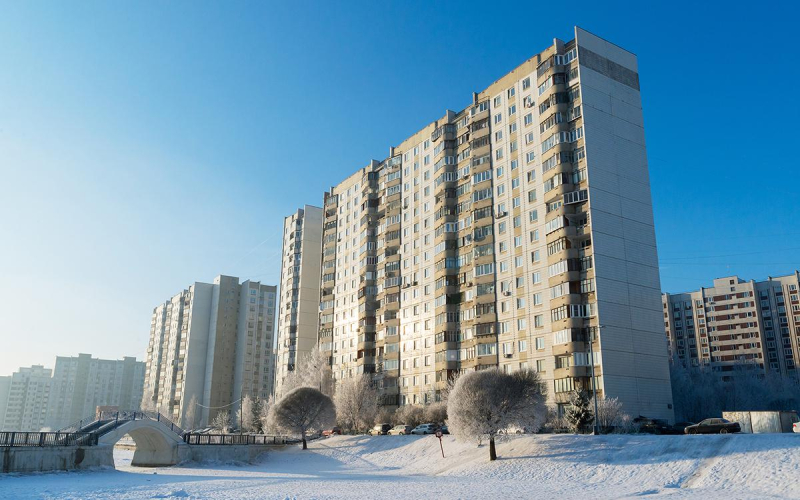 Жилье в феврале подешевело почти в каждом третьем городе из 50