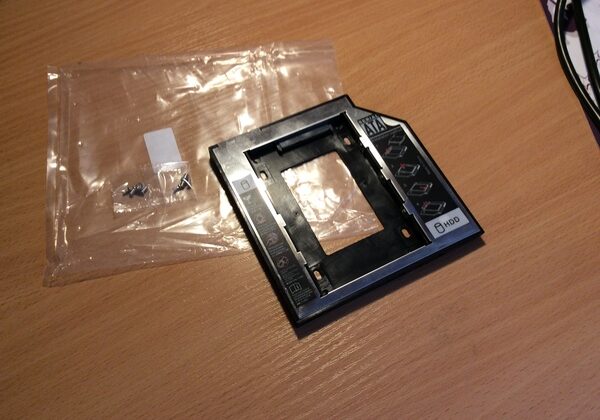 Опыт дополнения ноутбука SSD диском | Пикабу