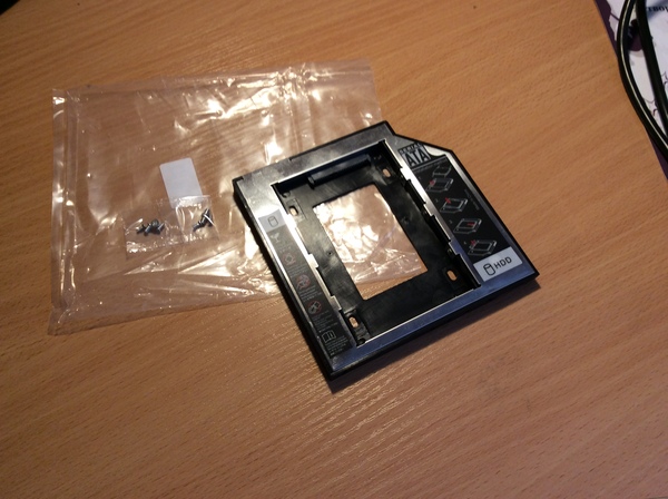 Опыт дополнения ноутбука SSD диском | Пикабу