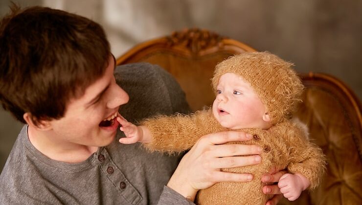 Как успокоить истерику у ребенка в 2 года комаровский